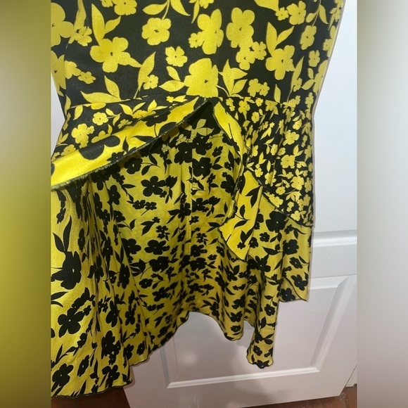 New! Alice + Olivia Sueann Silk Asymmetric Tiered Ruffle Floral Skirt 💛 size 2 - Picture 9 of 15